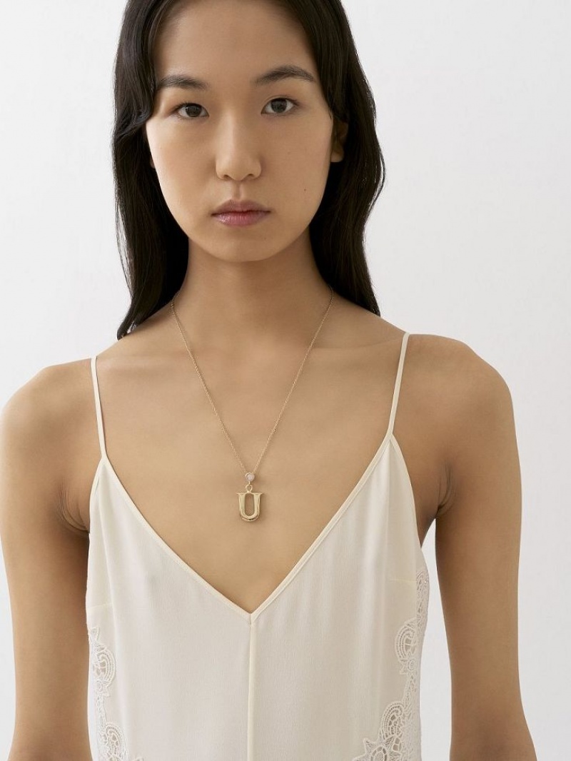 Chloe Alphabet With Pendant Halskæder Guld | CHE-SR14335