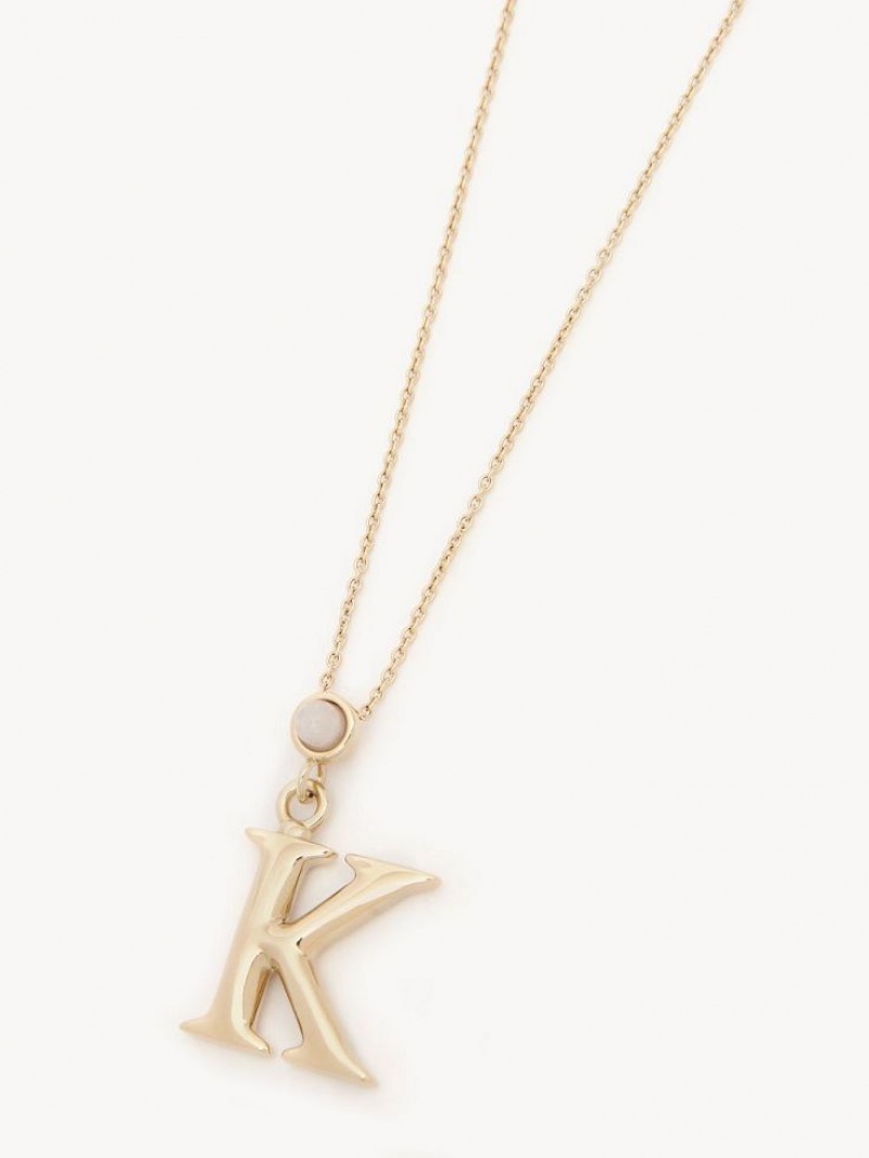 Chloe Alphabet With Pendant Halskæder Guld | CHE-SR14345