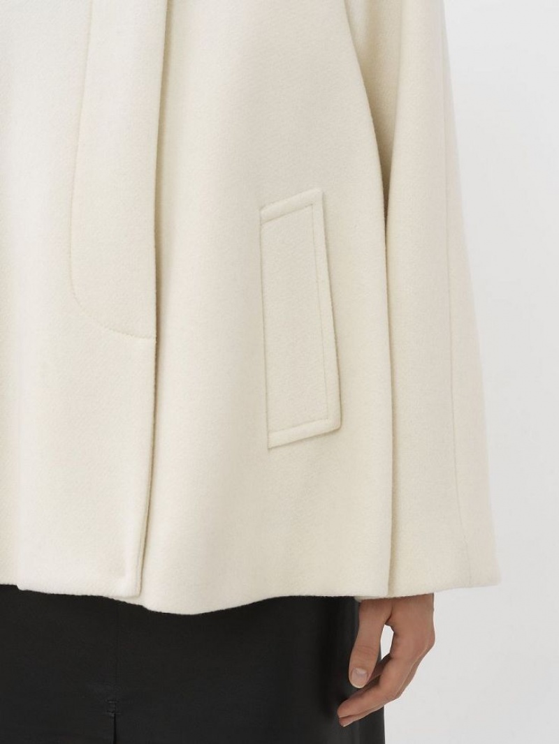 Chloe Kort Cape Frakker Hvide | CHE-SR13799